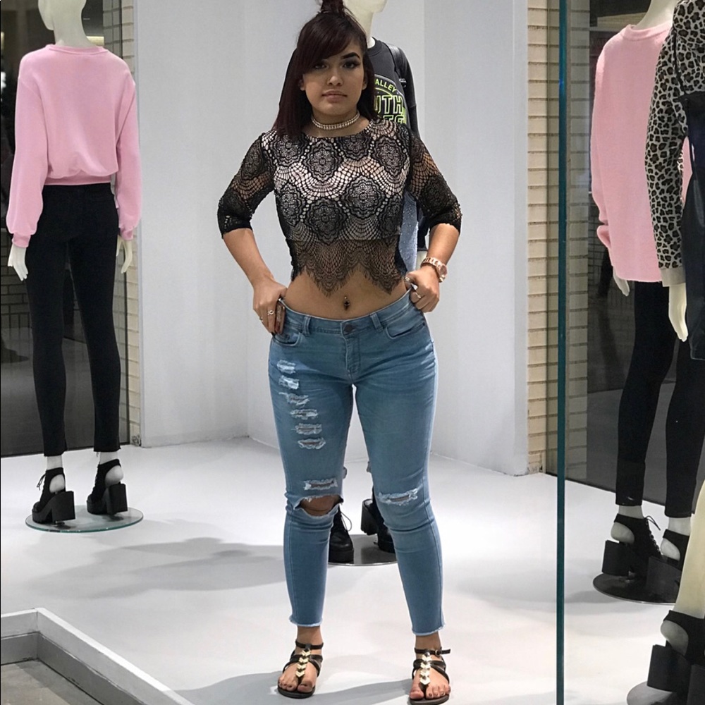 Elegant lace crop top